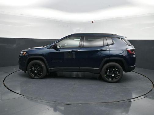 Fathom Blue Pearl Coat 2026 Jeep Compass Sport