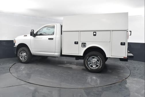 2024 RAM 2500 Tradesman Regular Cab 4x4 8' Box