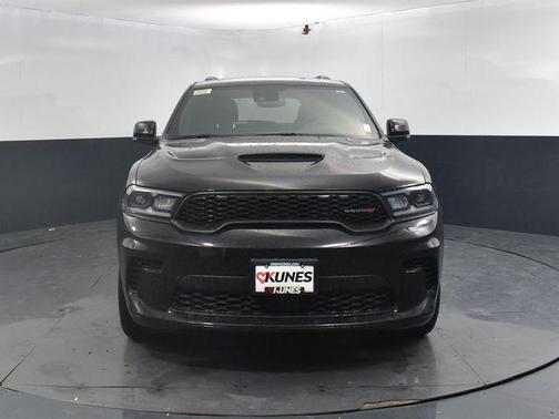 DB Black Crystal Clearcoat 2026 Dodge Durango GT Plus
