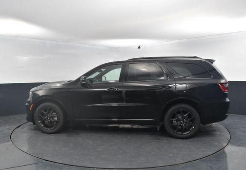 DB Black Crystal Clearcoat 2026 Dodge Durango GT Plus
