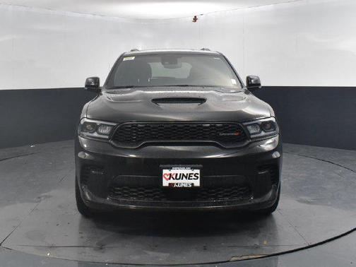DB Black Crystal Clearcoat 2026 Dodge Durango GT Plus