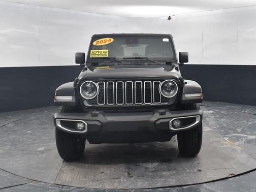 2024 Jeep Wrangler 4-Door Sahara 4x4