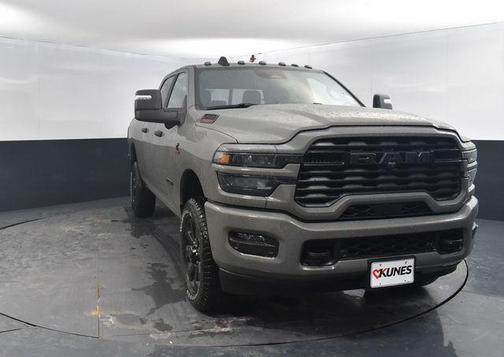 Ceramic Gray Clearcoat 2026 RAM 2500 Big Horn Crew Cab 4x4 6'4' Box
