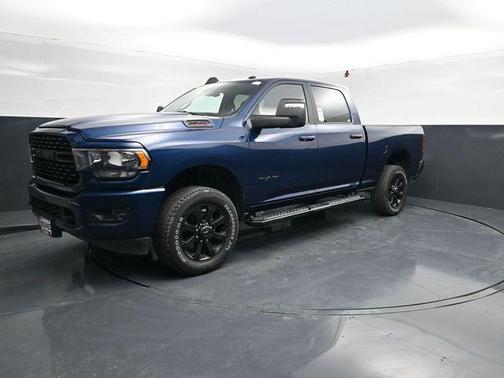 Patriot Blue Pearlcoat 2024 RAM 2500 Big Horn Crew Cab 4x4 6'4' Box