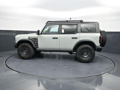 Cactus Gray 2024 Ford Bronco Everglades