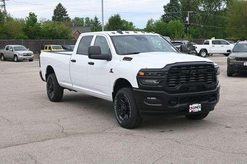 Bright White Clearcoat 2026 RAM 3500 Tradesman Crew Cab 4x4 8' Box
