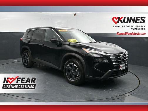 Super Black 2025 Nissan Rogue SV