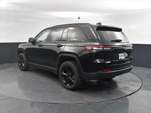 2023 Jeep Grand Cherokee Limited X