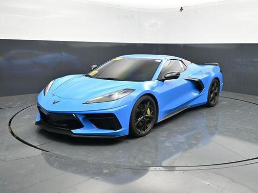 Rapid Blue 2022 Chevrolet Corvette Stingray w/3LT