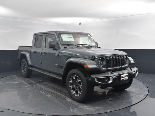 2026 Jeep Gladiator Sahara 4x4
