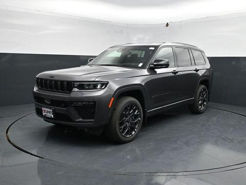 Baltic Gray Metallic Clearcoat 2026 Jeep Grand Cherokee L Summit