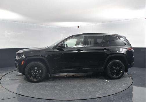 2026 Jeep Grand Cherokee Altitude