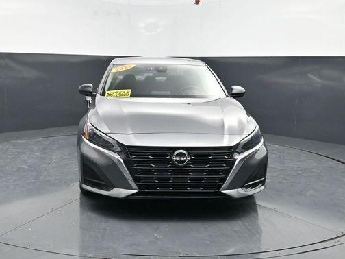 Gun Metallic 2025 Nissan Altima 2.5 SV