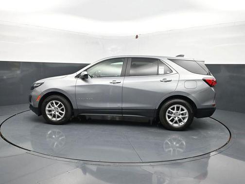 Sterling Gray Metallic 2024 Chevrolet Equinox 1LT