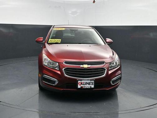 Siren Red Tintcoat 2016 Chevrolet Cruze Limited 1LT