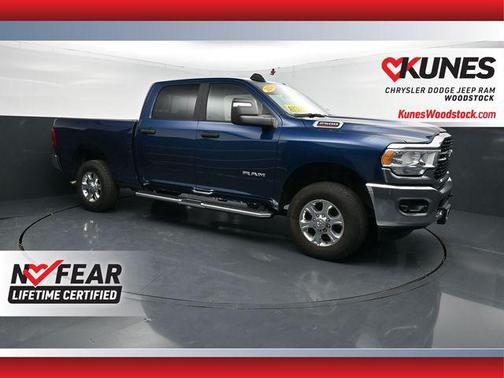 Patriot Blue Pearlcoat 2024 RAM 2500 Big Horn Crew Cab 4x4 6'4' Box
