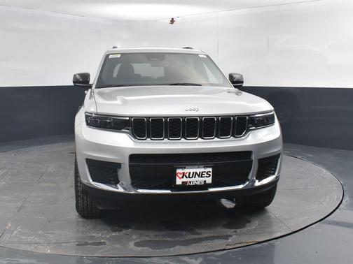 Silver Zynith 2026 Jeep Grand Cherokee L Altitude