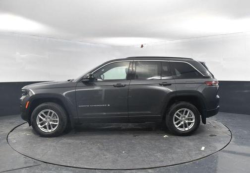 Baltic Gray Metallic Clearcoat 2026 Jeep Grand Cherokee Altitude