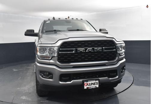 2022 RAM 2500 Big Horn Crew Cab 4x4 6'4' Box
