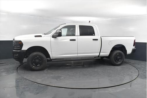 2025 RAM 2500 Tradesman Crew Cab 4x4 6'4' Box