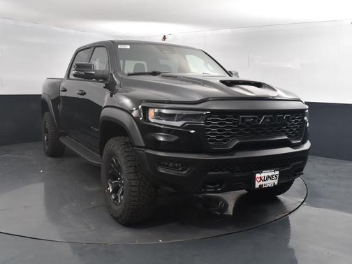 2026 RAM 1500 RHO Crew Cab 4x4 5'7' Box