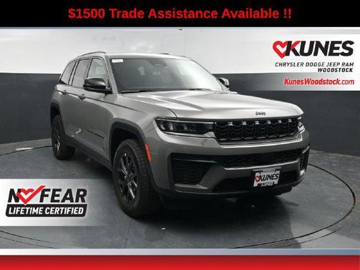 Bright White Clearcoat 2027 Jeep Grand Cherokee Altitude