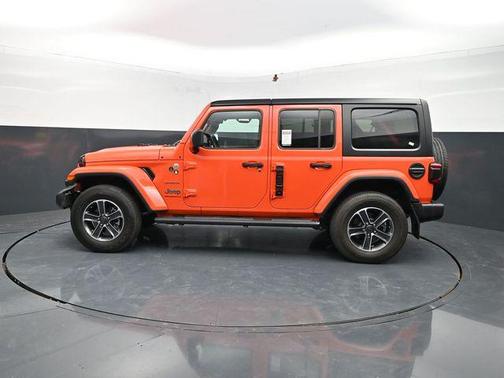 Punkn Metallic Clearcoat 2023 Jeep Wrangler 4-Door Sahara 4x4