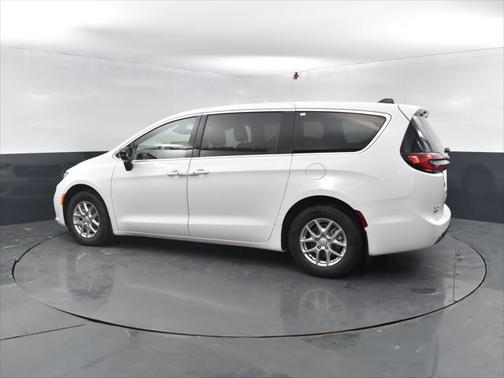 2025 Chrysler Pacifica L