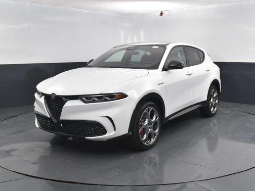Alfa White 2024 Alfa Romeo Tonale Veloce EAWD