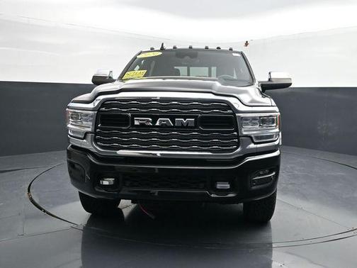 Diamond Black Crystal Pearlcoat 2020 RAM 2500 Limited Crew Cab 4x4 6'4' Box