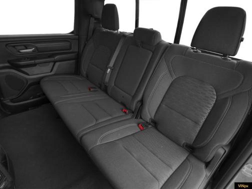 Diamond Black Crystal Pearlcoat 2026 RAM 1500 Express