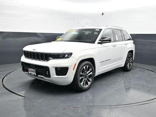 Bright White Clearcoat 2022 Jeep Grand Cherokee Overland