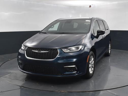 2025 Chrysler Pacifica L