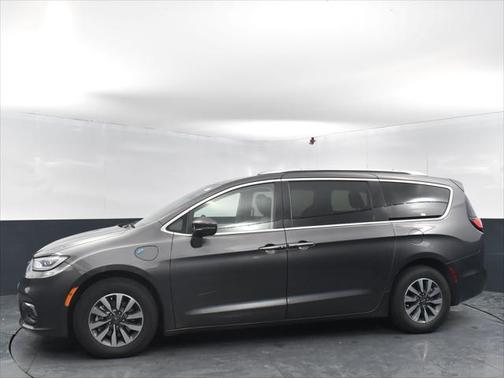 2021 Chrysler Pacifica Hybrid Touring L