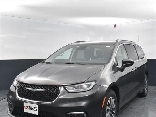 2021 Chrysler Pacifica Hybrid Touring L