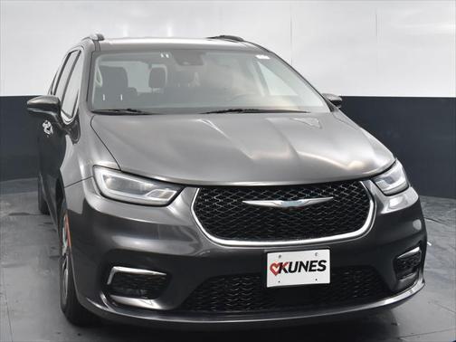 2021 Chrysler Pacifica Hybrid Touring L