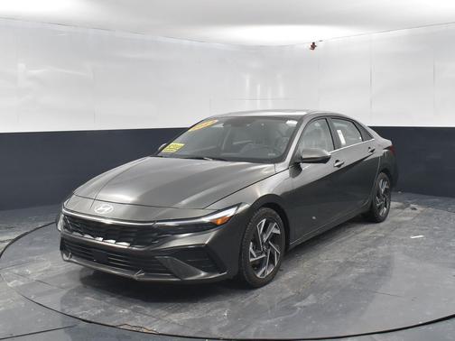 2024 Hyundai ELANTRA Limited