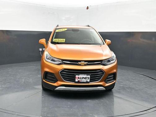 Orange Burst Metallic 2017 Chevrolet Trax LT