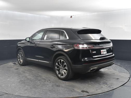 2021 Lincoln Nautilus Reserve