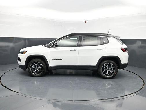 Bright White Clearcoat 2026 Jeep Compass Limited