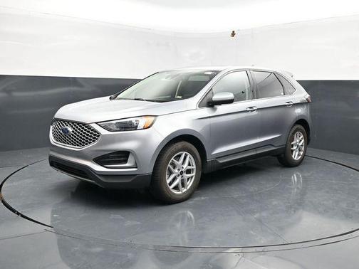 Silver Metallic 2024 Ford Edge SEL