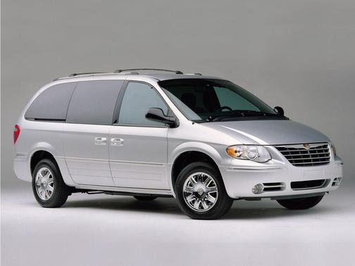 Stone White 2005 Chrysler Town & Country Touring