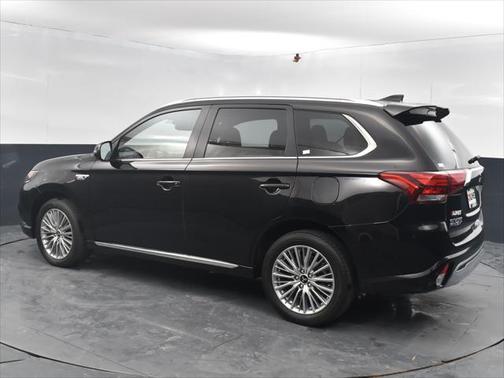 2022 Mitsubishi Outlander PHEV SEL