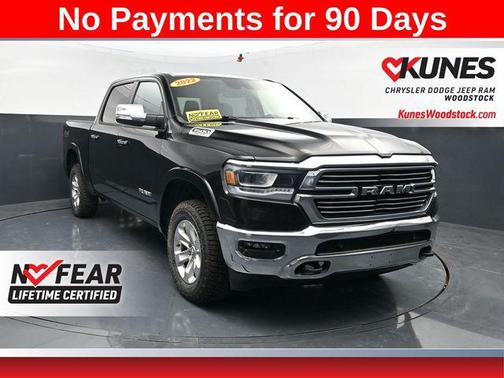 Diamond Black Crystal Pearlcoat 2022 RAM 1500 Laramie