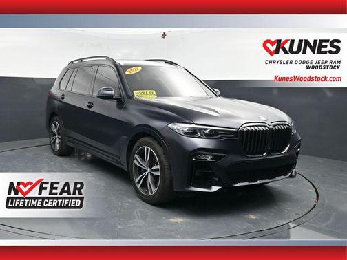 Black Sapphire Metallic 2022 BMW X7 xDrive40i