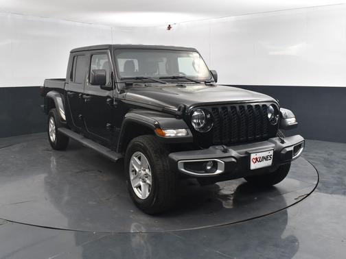 2023 Jeep Gladiator Sport S