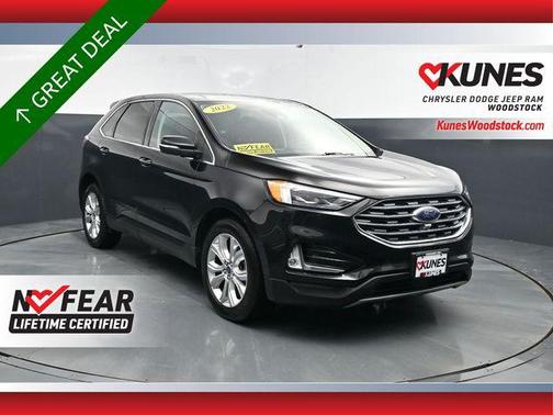 Black Metallic 2022 Ford Edge Titanium