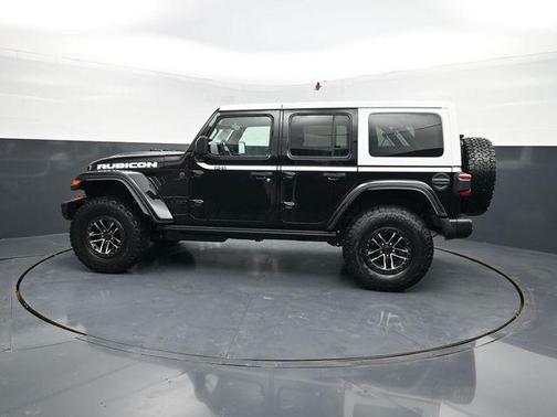 Black Clearcoat 2026 Jeep Wrangler Rubicon