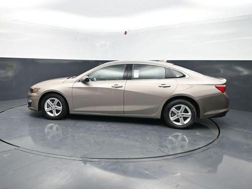 Mineral Gray Metallic 2024 Chevrolet Malibu FWD 1LT
