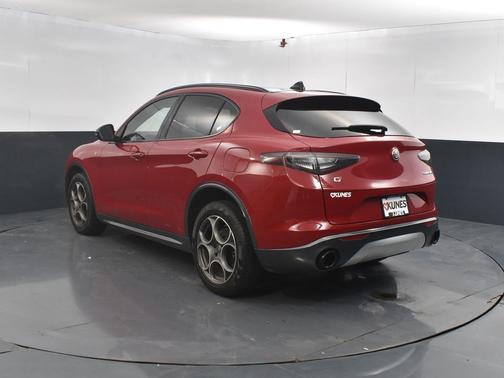 2024 Alfa Romeo Stelvio Ti